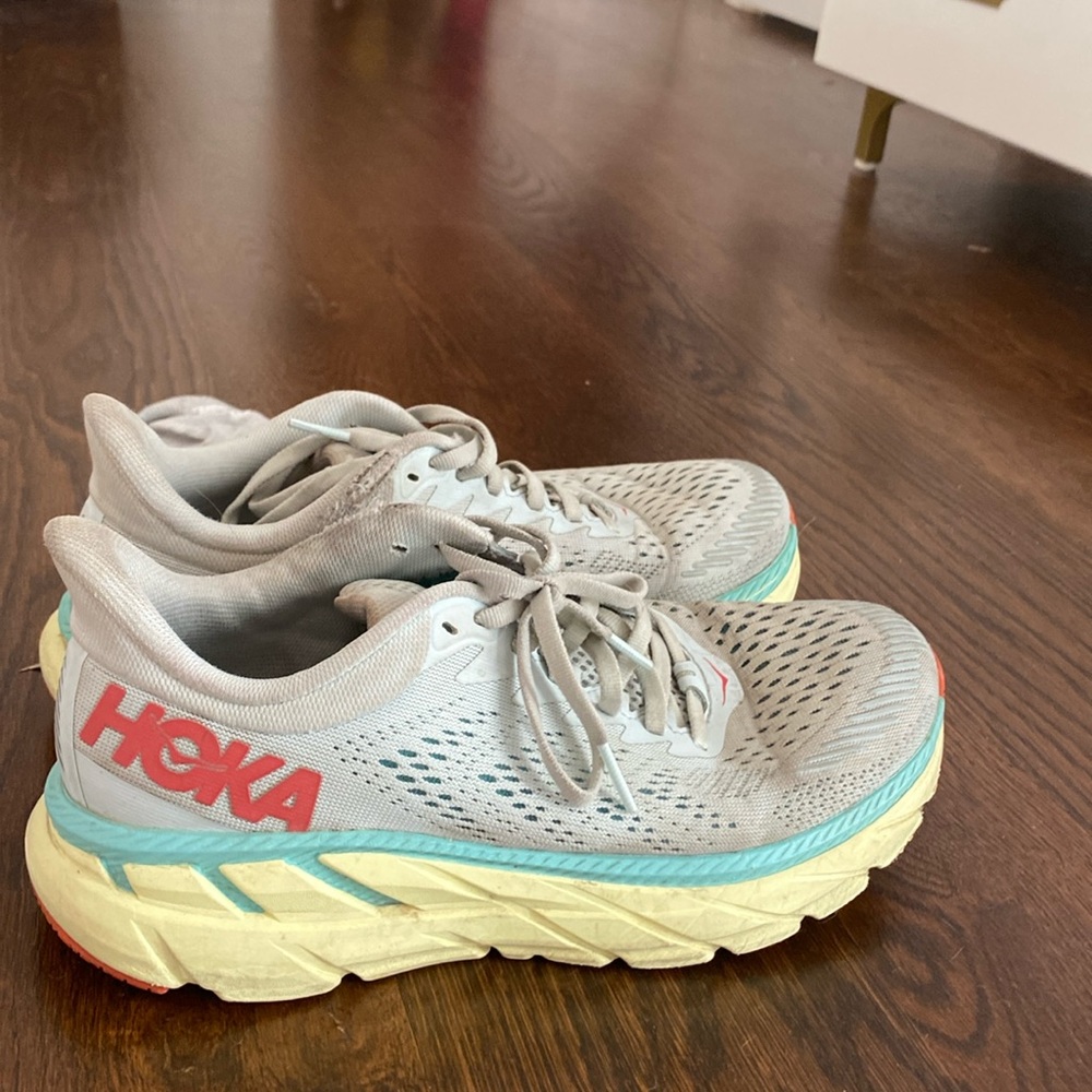 hokas size 7
